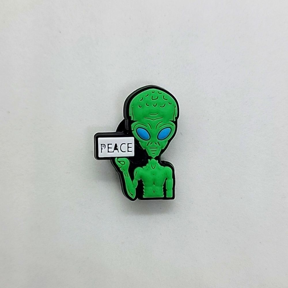 🎈5/$10🎈 PATCHES..CROC CHARMS.. alien..